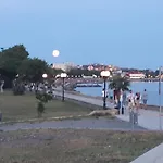 Гостевой дом за гости West Поморие
