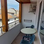за гости West 3* Поморие