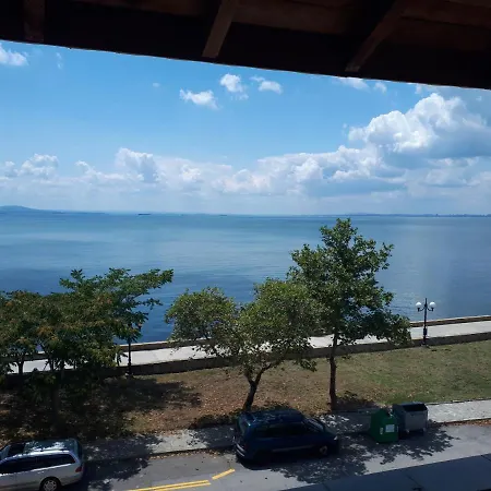 самостоятелни на брега на морето Guest house Pomorie